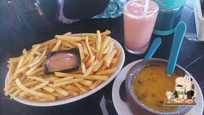 Comida em Restaurante Santa Rita