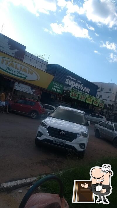 Você pode espairecer no exterior Panificadora e Confeitaria Italian