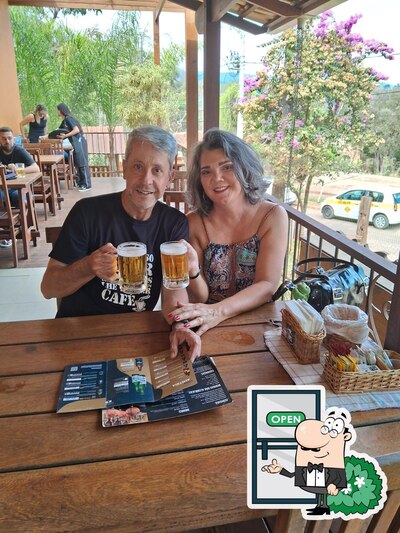 O exterior do Curral Carnes e Empório