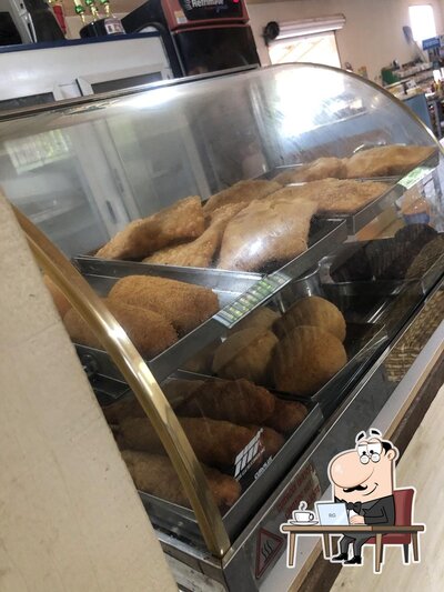 Veja imagens do interior do Nanos's Bar