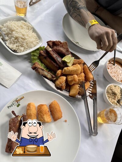 Comida em Restaurante Poço do Tarzan