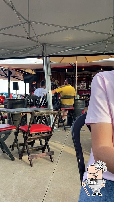 O exterior do Barba Red Bar