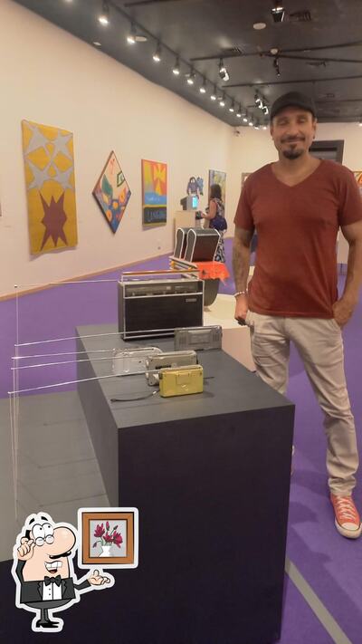 Veja imagens do interior do Dmt Pizzas Congeladas