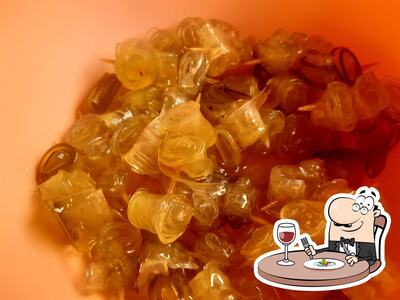 Comida em Restaurante Acaipira