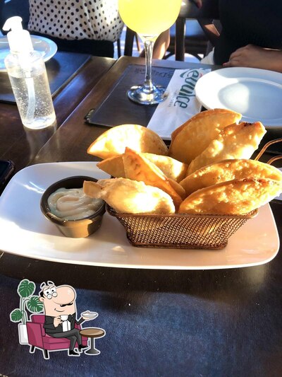 Veja imagens do interior do LêDulce Gastrobar