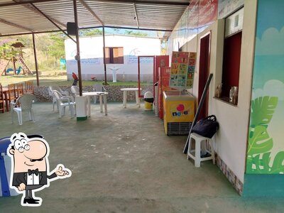 O interior do Pesque e Pague Papagaio