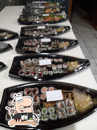 No Hotel e Restaurante Por Do Sol, você pode provar sushi