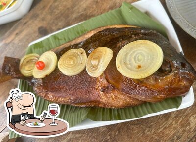 Platos en Espaço Papiro