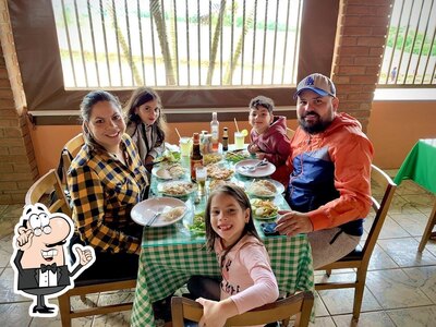 Veja imagens do interior do RESTAURANTE DA RAQUEL