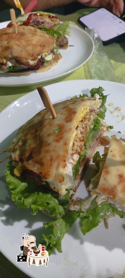 Comida em Lanches Explosão de Sabor