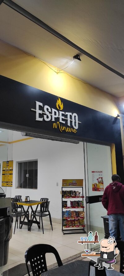 O interior do Espeto Mineiro