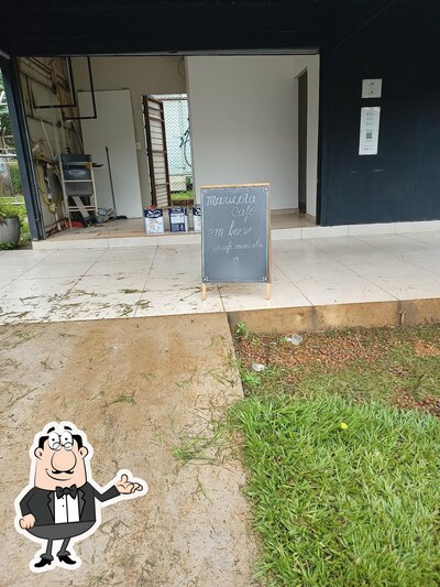 Veja imagens do interior do Maricota Café