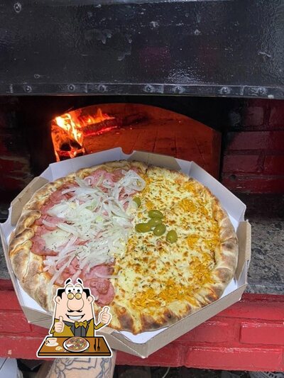 Peça diferentes variedades de pizza