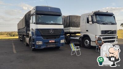 a parte exterior é uma característica importante do Posto Rede 7