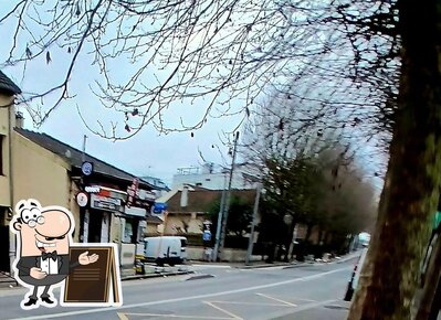 Vous pouvez prendre un bol d'air frais à l'extérieur LE FONTENOY