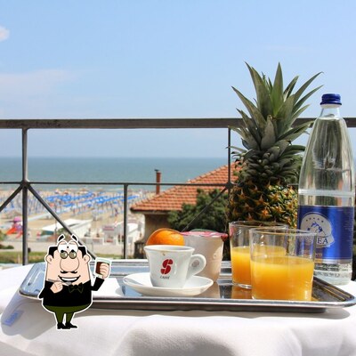 Goditi un drink al pub & bar Caffè Contrada Pub