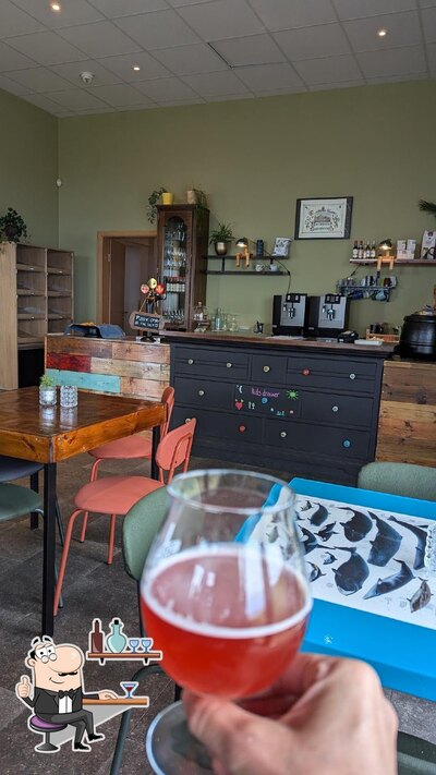 L'intérieur de Simply Café