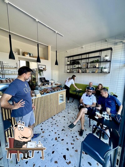 Dai un'occhiata agli interni di BUTTER'S