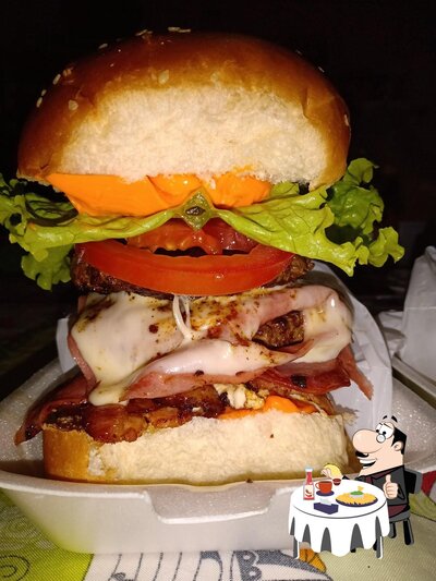 Hotel e Restaurante Por Do Sol oferece uma escolha de opções para os amantes dos hambúrgueres