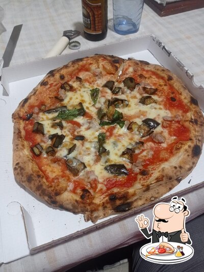 Prenditi una pizza al ristorante Pizzeria Anema'e Core