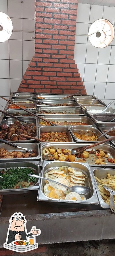 Comida em Restaurante Bambuzal