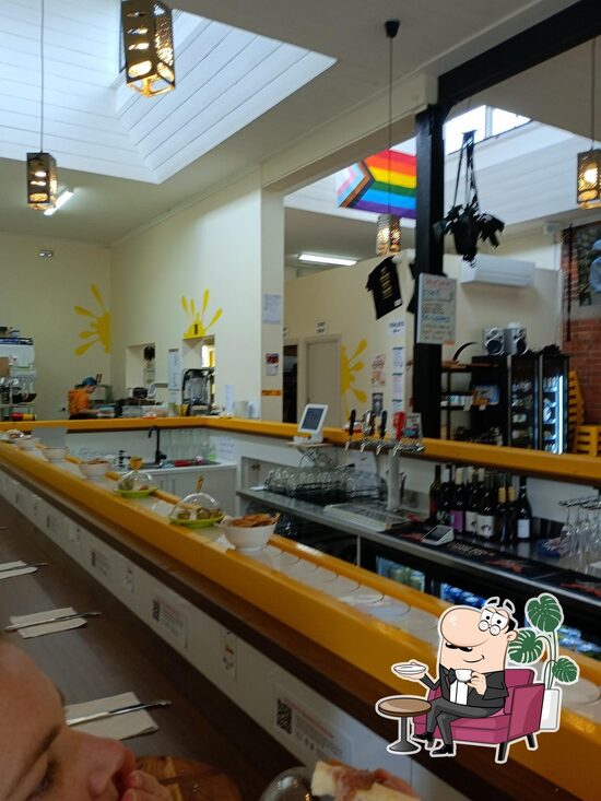 Splatters Cheese Bar Geelong, Geelong West - Restaurant menu, prices ...